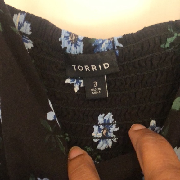 Torrid - Picture 2 of 6